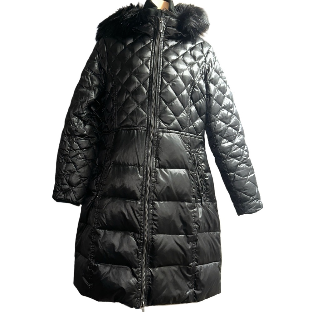 BCBGMaxAzria Black Down Filled Quilted Puffer Coat with Double Zipper Closure